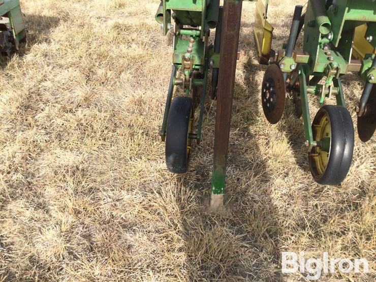 john-deere-885-image-11