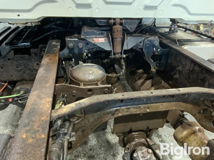 2013-international-4400-image-20