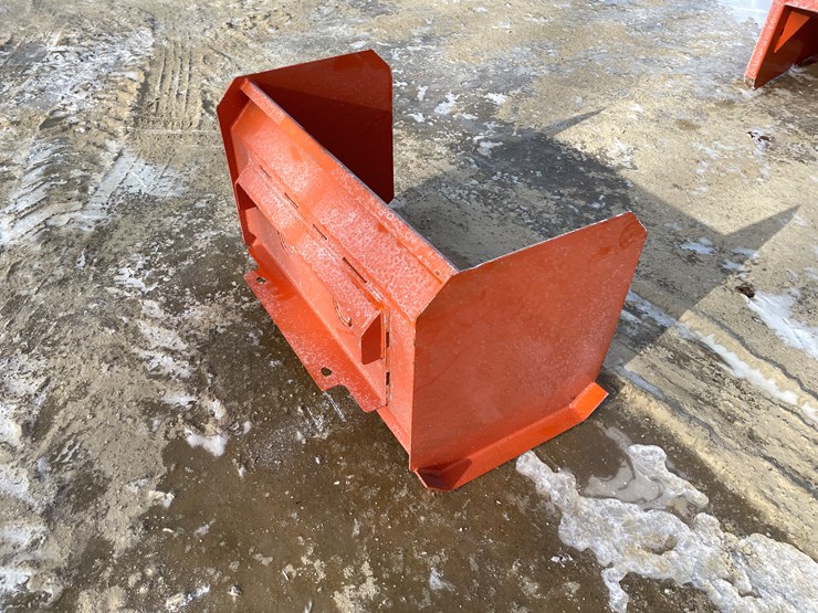 #2026-•-new-kc-mini-36"-snow-pusher-image-5