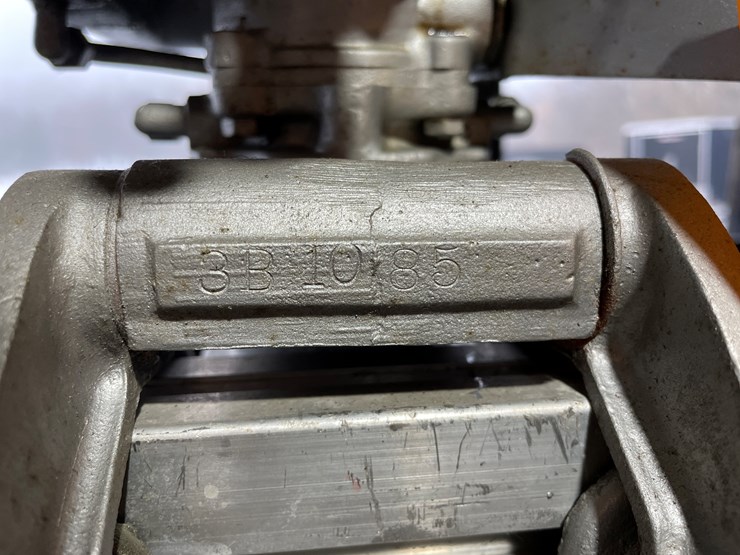 #3820-•-champion-vintage-outboard-boat-motor-image-10