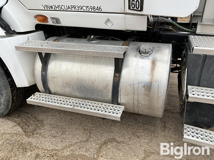 2009-international-prostar-image-16