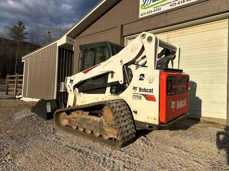 2020-bobcat-t770-image-3