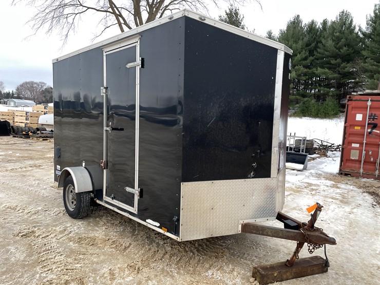 #1014-•-2018-forest-river-12'-enclosed-trailer-(has-certificate-of-origin)-image-3