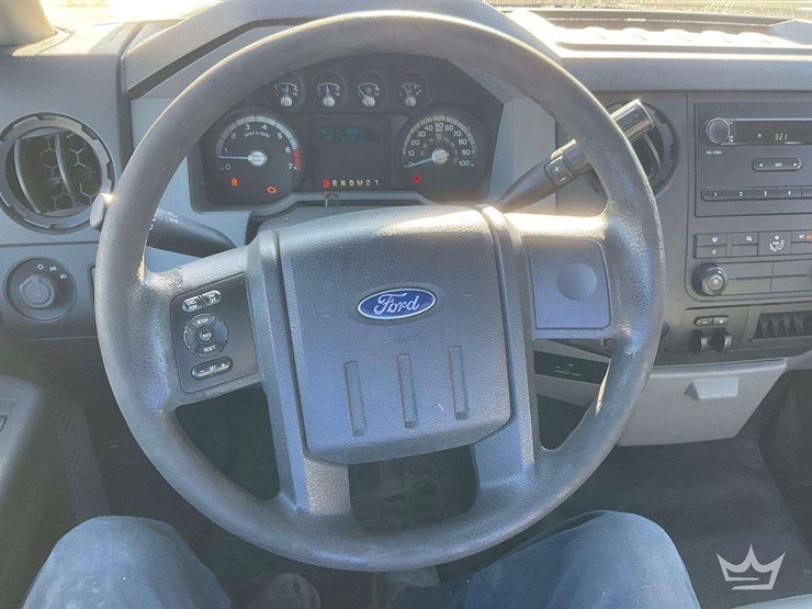 2012-ford-f-250-pickup-truck-image-14