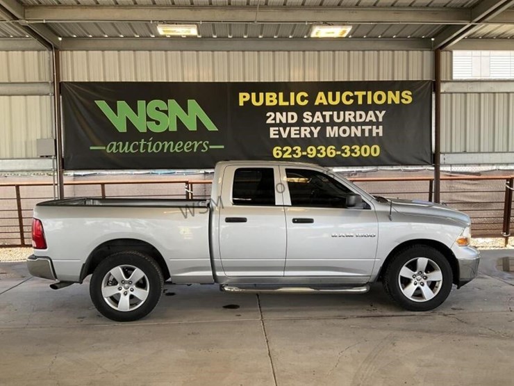 2011-dodge-1500-image-1