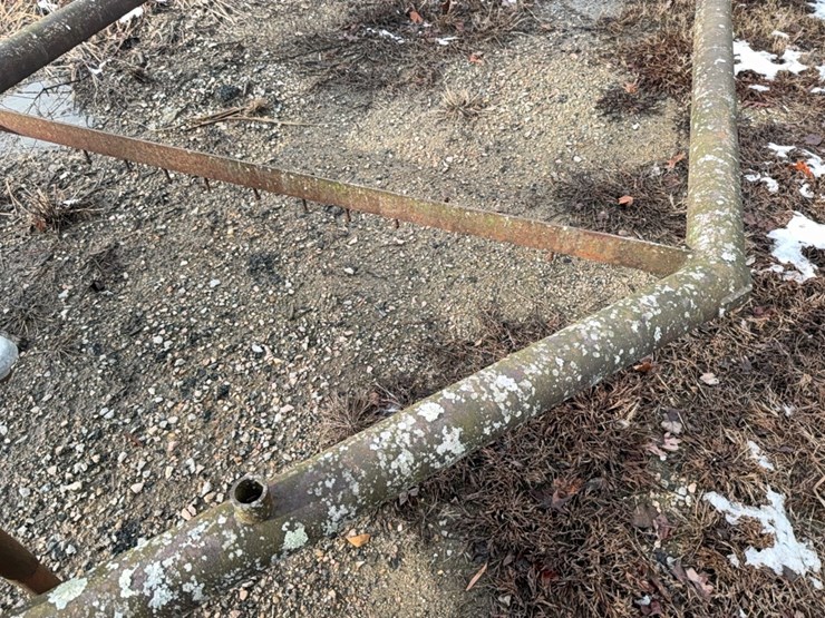 donahue-implement-carrier,-18-ft-x-6-ft,-no-wood-on-floor;-located-at-7241-roxbury-rd,-charles-city,-va,-please-call-804.837.9940-or-804.651.4404-with-questions-image-8