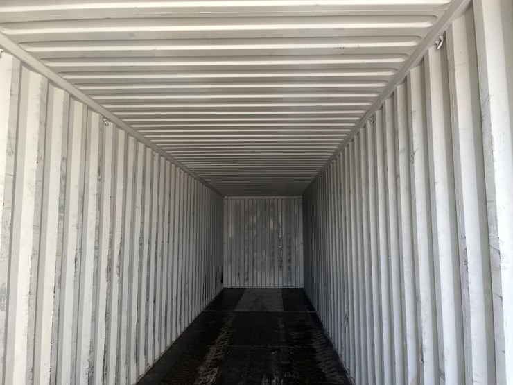 #105-•-40'-high-cube-shipping-container-image-13