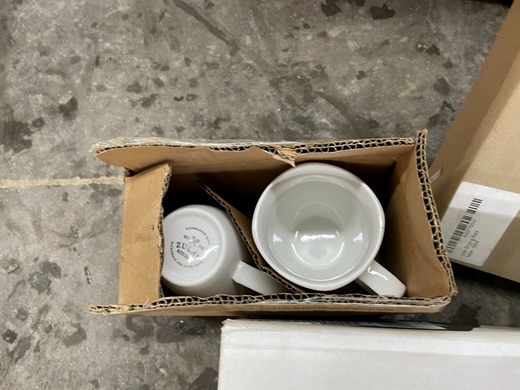 #5849-•-assorted-kitchen-items-image-12