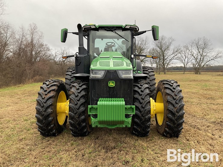 2021-john-deere-8r-340-image-2