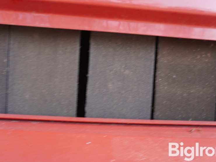 2008-new-holland-br7090-image-20