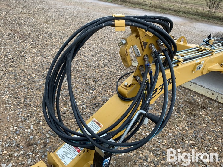 2023-landoll-icon-1230rs-pull-type-blade-image-11