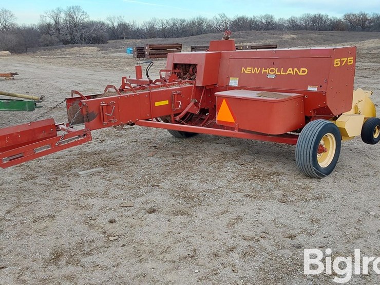 new-holland-575-image-3