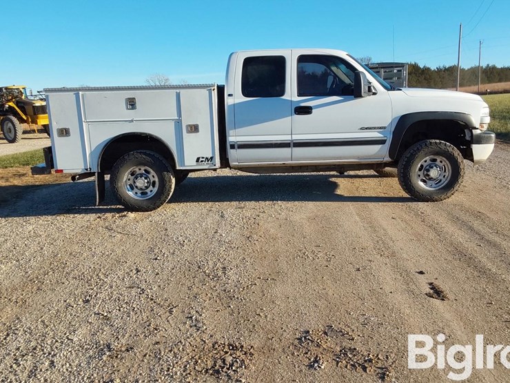 2002-chevrolet-silverado-2500-image-4