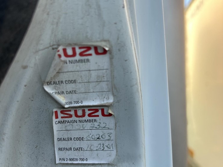 2000-isuzu-ftr-image-33