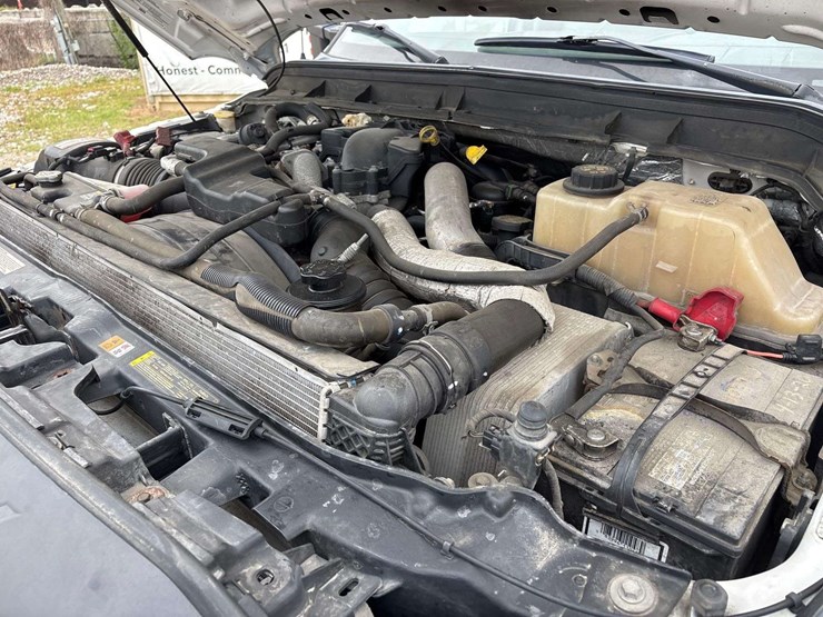 2012-ford-f550-image-16