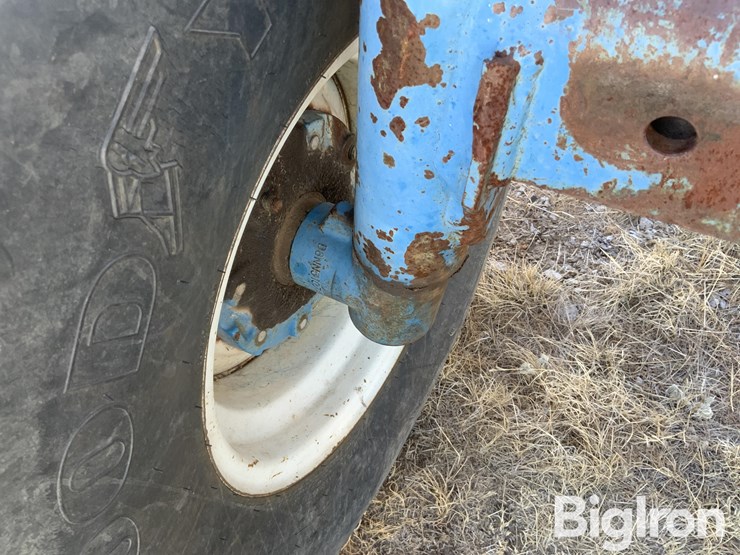 1979-ford-tractor-image-17