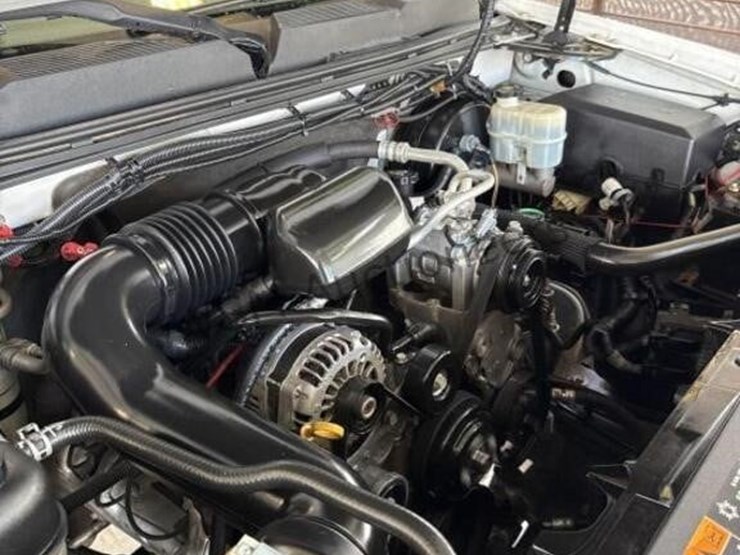 2012-chevrolet-silverado-1500-image-18