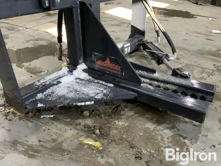 2024-land-honor-tp2-13-08d-skid-steer-post/tree-puller-image-13
