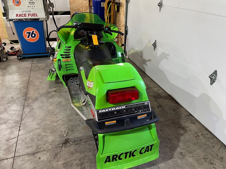 2002-caterpillar-900-image-4