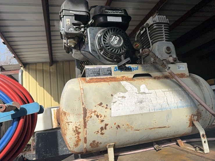 2004,-f-350-xl-service-truck,-8-ft,-diesel-6.0,-title-in-hand;-located-at-7241-roxbury-rd,-charles-city,-va,-please-call-804.837.9940-or-804.651.4404-with-questions-image-16