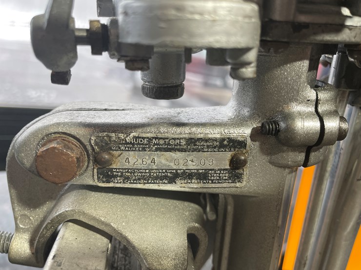 #3828-•-evinrude-elto-cub-vintage-outboard-motor-image-4