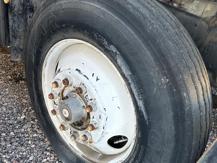 1984-international-s2200-image-6