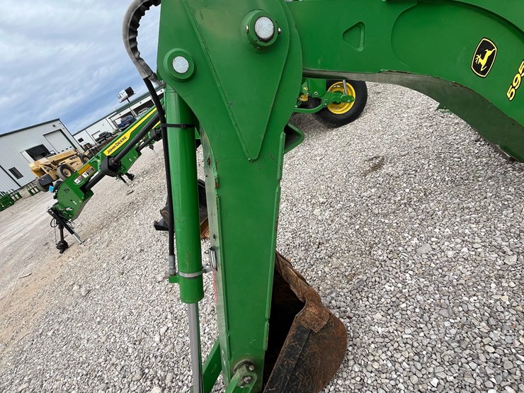 2014-deere-595-image-15