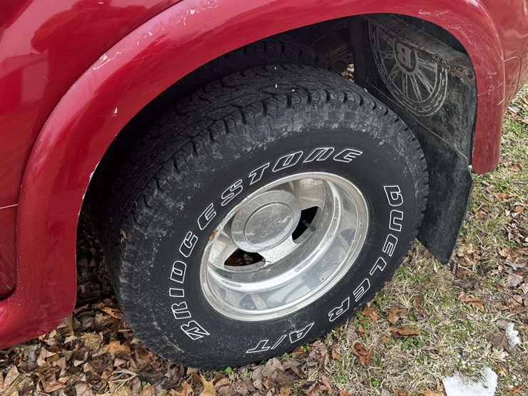 ford-f350-xlt-image-16