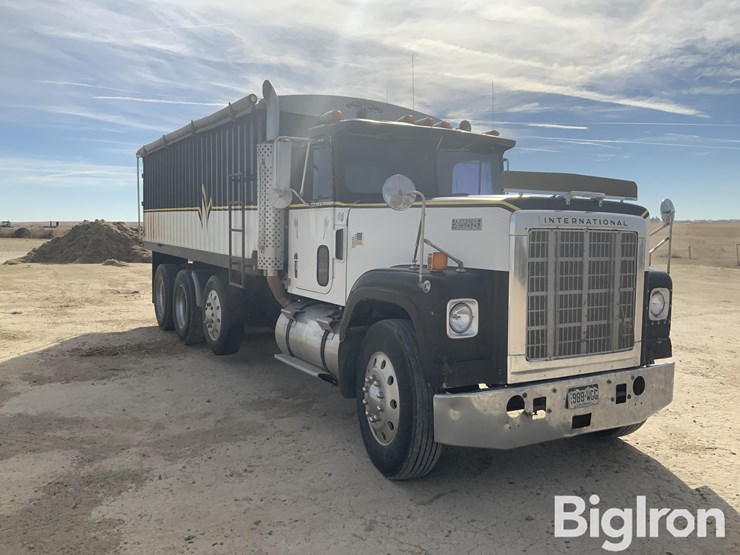 1981-international-f-4370-image-3