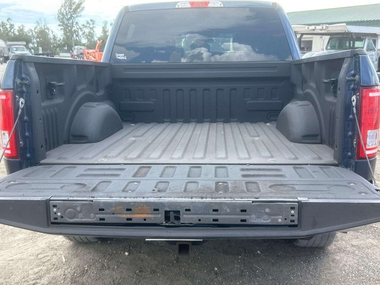 2017-ford-f150-image-26