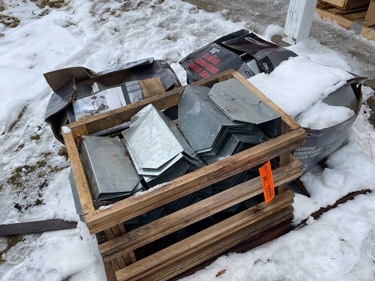 #3542-•-pallet-of-bucket-covers-image-3