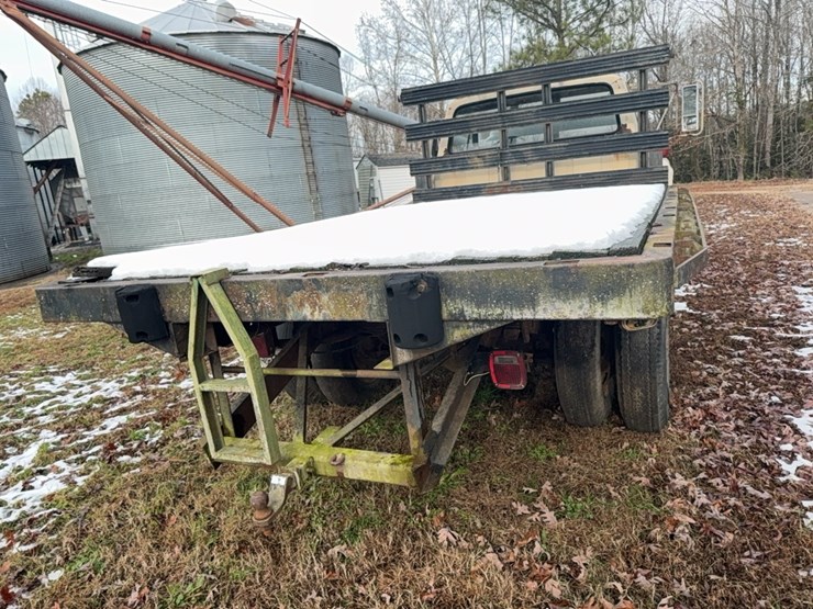 1977-ford-600-image-34