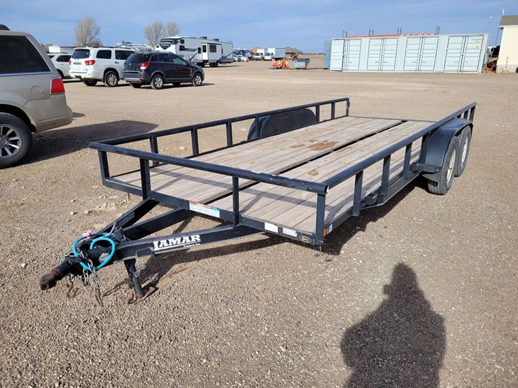 2017-lamar-flatbed-trailer-image-1