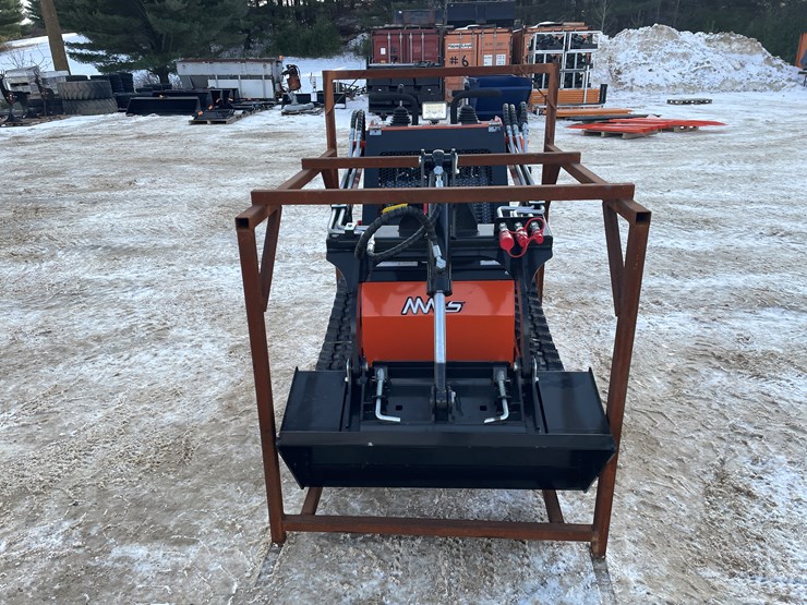#301-•-mms-mini-skid-steer-ride-on-loader-image-2