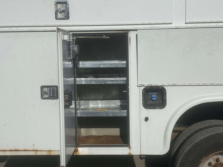 2012-ford-f550-image-20