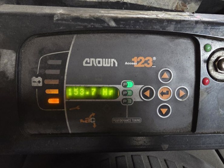 2008-crown-pe3520-60-image-3