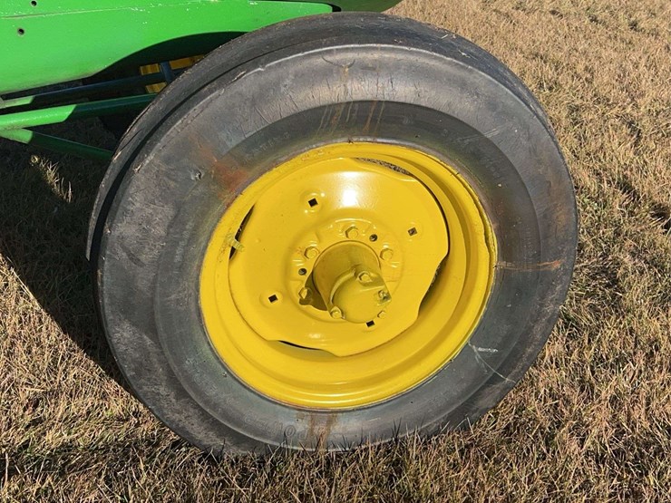 1959-john-deere-830-image-24