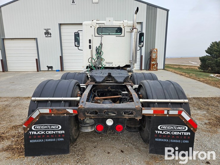 2005-freightliner-columbia-120-image-6