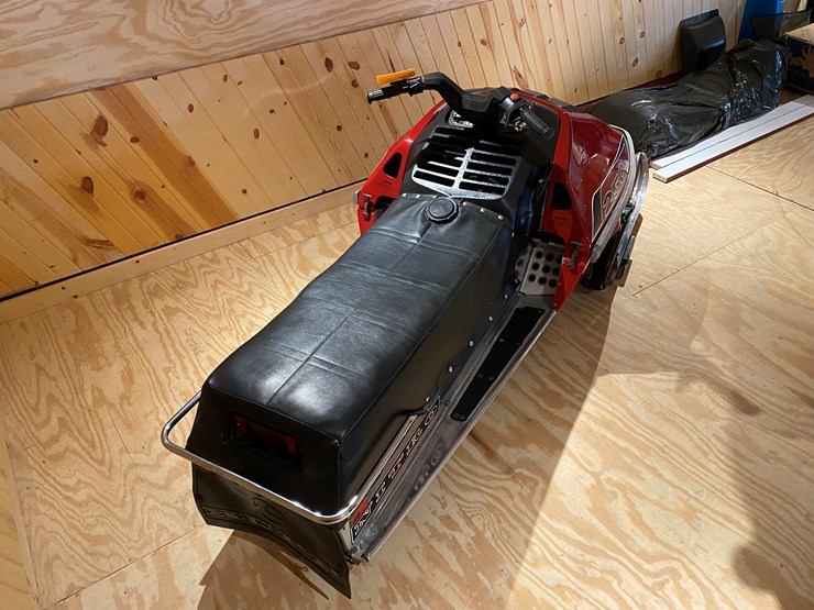 #3794-•-1977-rupp-nitro-250-snowmobile-image-5