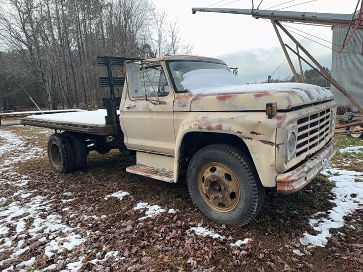 1977-ford-600-image-48