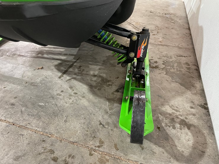 2002-caterpillar-120-image-14