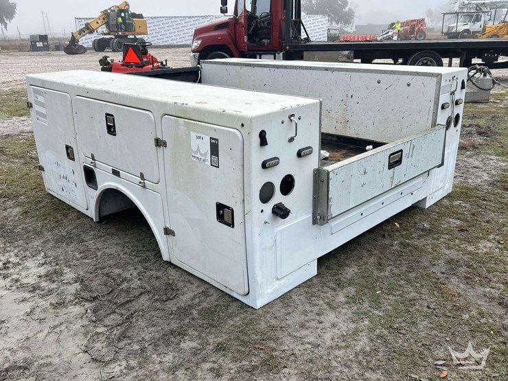 service-truck-body-image-1