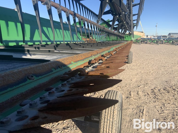 2021-john-deere-735d-image-14