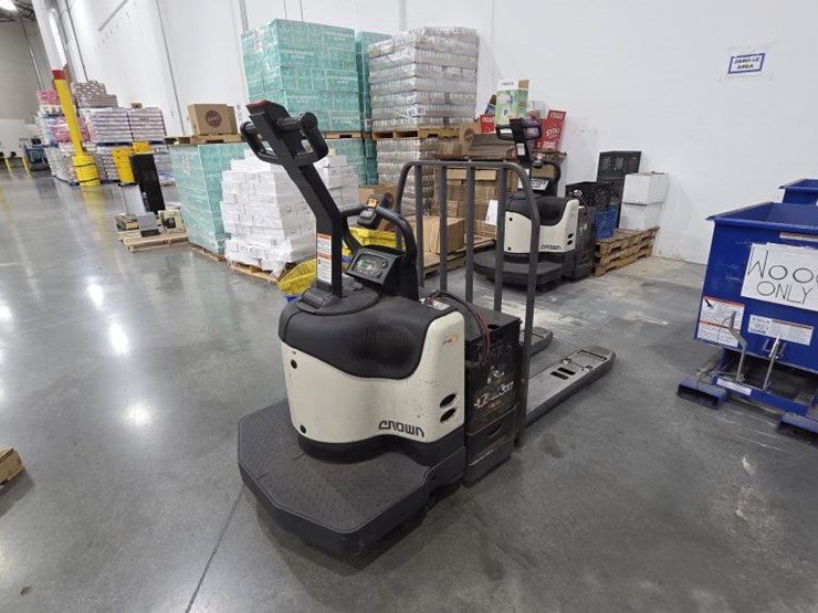 2014-crown-pe4500-60-image-1