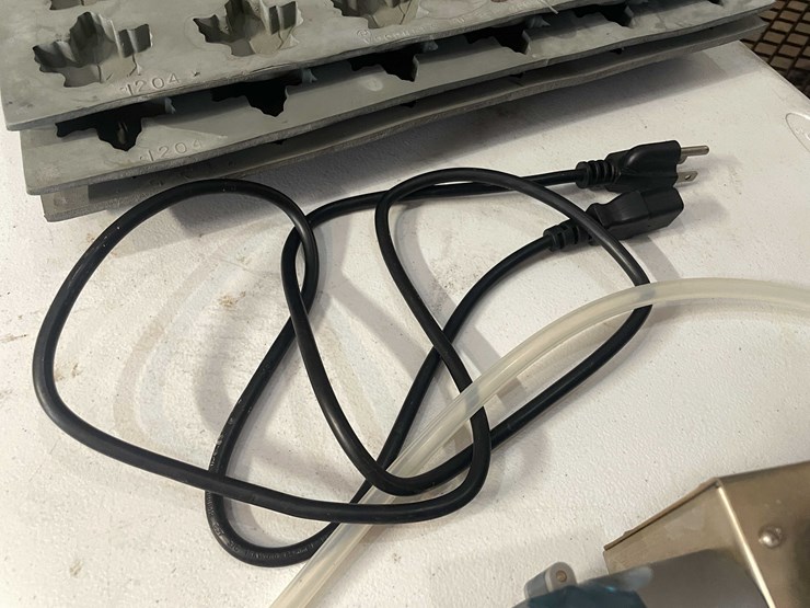 #6362-•-paste-liquid-filling-machine-image-13