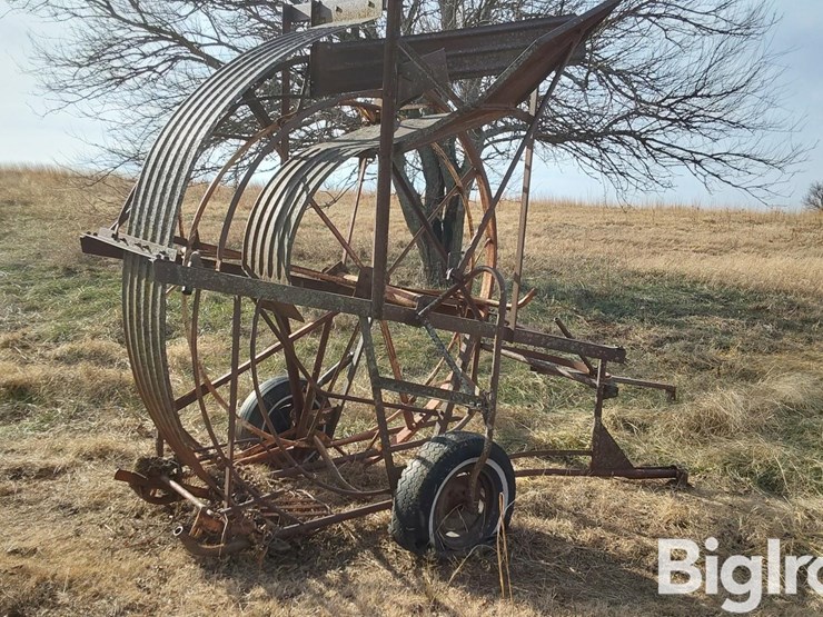 welch-ferris-wheel-bale-loader-image-5