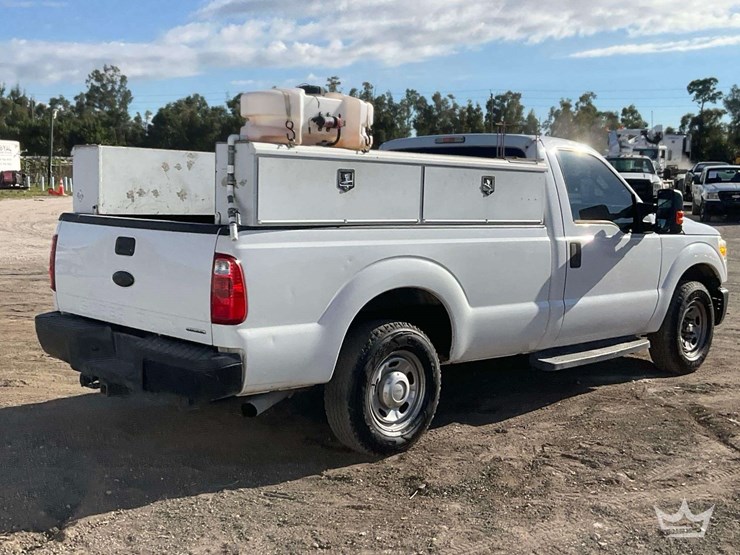 2012-ford-f-250-pickup-truck-image-3