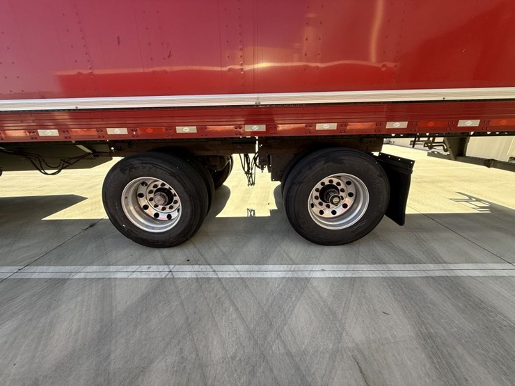 2016-utility-van-image-5