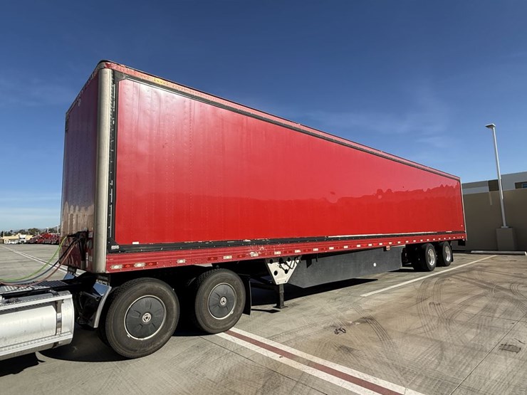 2016-utility-van-image-1