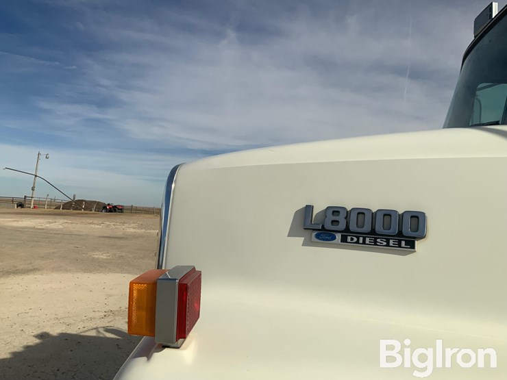 1992-ford-lnt8000f-image-13